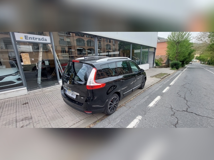 Renault Grand Scenic 1.5 DCI 110CV 7 PLAZAS foto 6